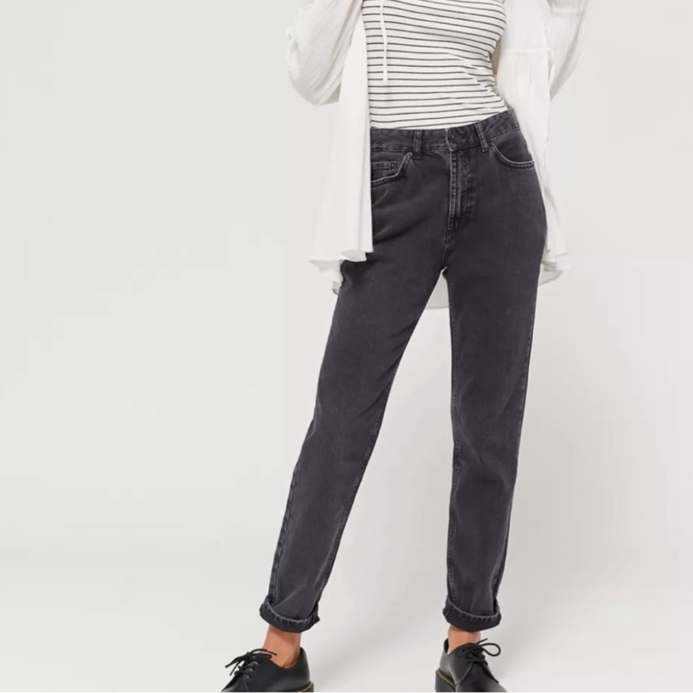 BDG Mom High Rise Black Denim Jeans Urban Outfitters Size W28